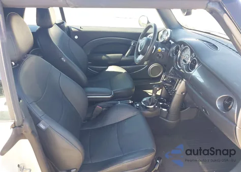 2006 Mini Cooper S z USA, uszkodzony, nr VIN WMWRH33536TK59496